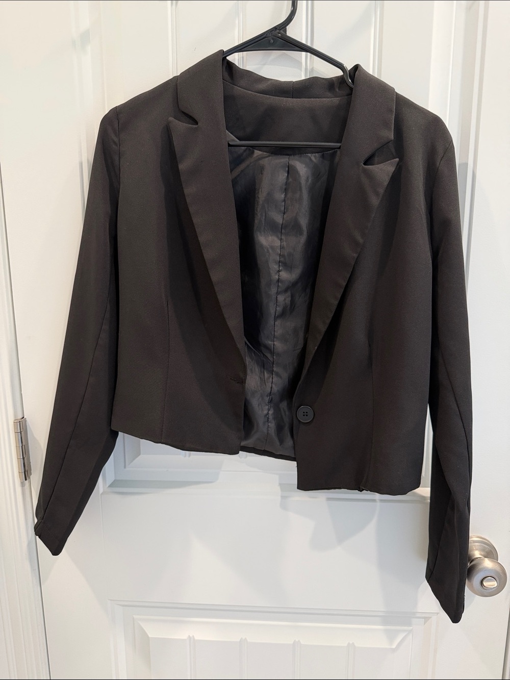 Classic Black Cropped Women's Blazer